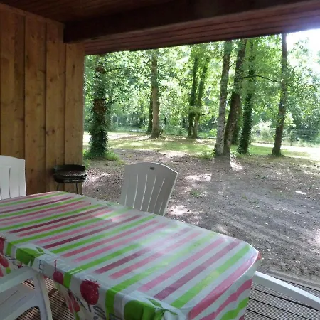 Les Gîtes Du Puch Hébergement de vacances Barbaste